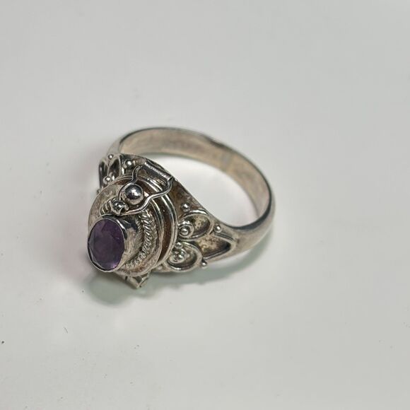 Vintage Sterling Silver Poison Locket Ring Amethyst Secret Compartment sz 5 - Picture 6 of 7